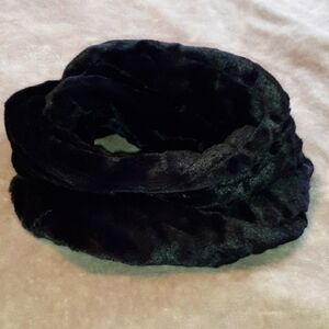 West loop infinity scarf